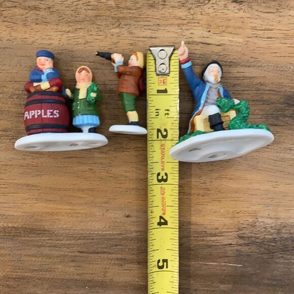 Dept 56 The Old Man And The Sea Figurine Set Christmas Village #5655-3 - Picture 7 of 9